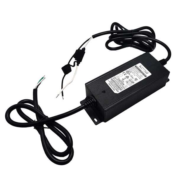 Cargador de batería LiFePO4 impermeable de 14,6 V 10 A IP67 